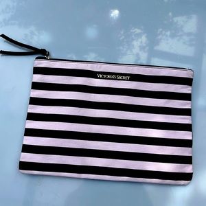 Makeup bag